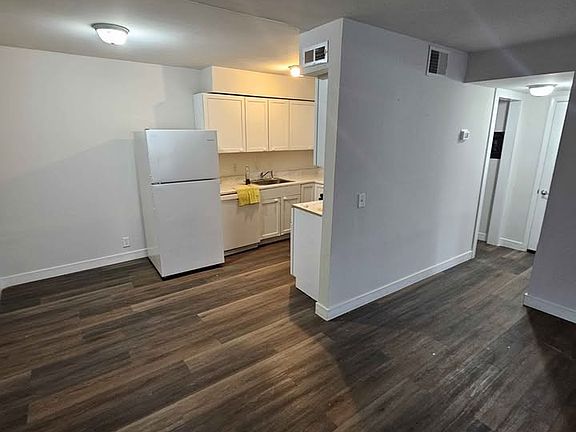 3rd image of 323 Forest Park Rd #1-10