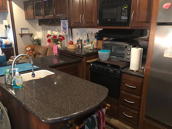 2nd image of 11 Harbor Oaks Dr #33