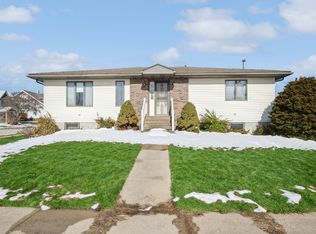 306 1st St, Keystone, IA 52249