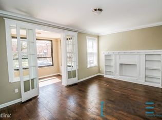 708 W Grace St #1, Chicago, IL 60613