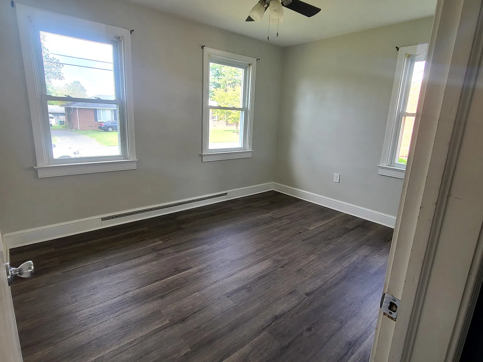 3 bed, 1008 sqft, $1,800 — Photo 4