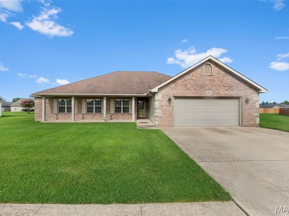 1135 Daffodil St, Sikeston, MO 63801