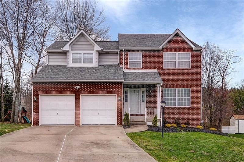 1st image of 102 Parkside Pl