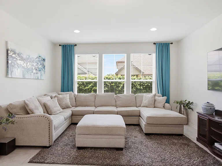 9010 Canopy Bnd — Photo 9