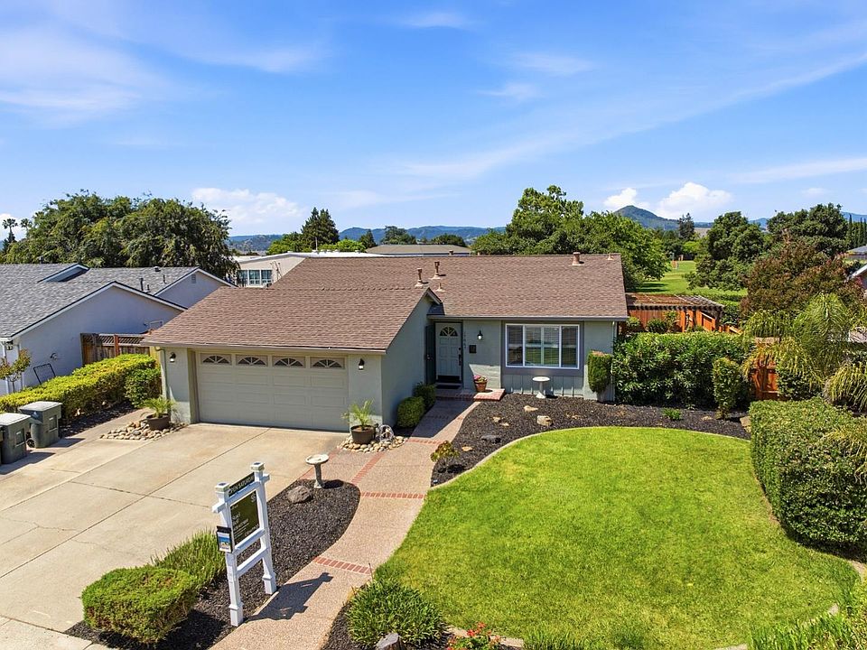 1st image of 17065 Peppertree Dr