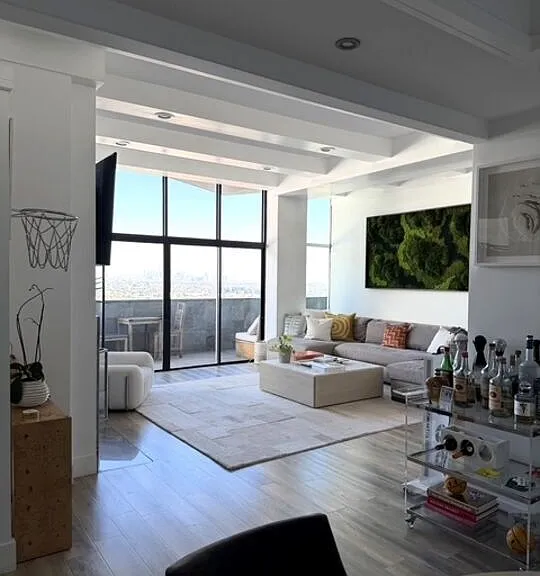 1155 N La Cienega Blvd #3 — Photo 3