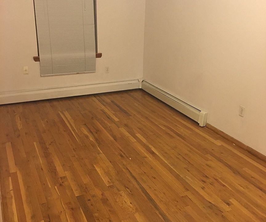 2nd image of 186 Quincy St #2