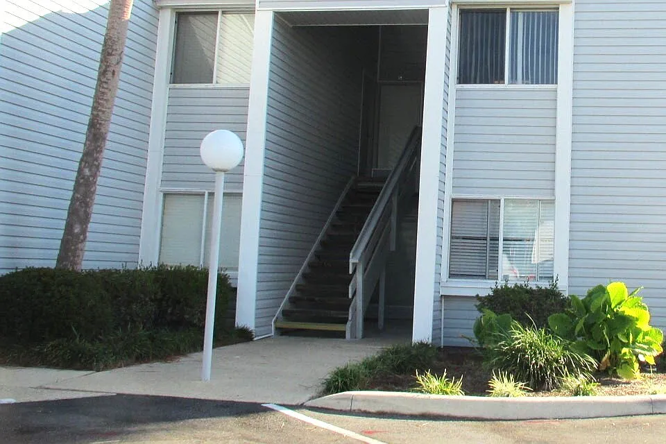 101 Old Ferry Rd #31C