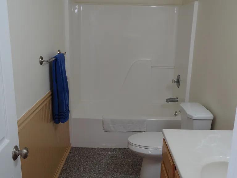 1911 Ouray Dr — Photo 5