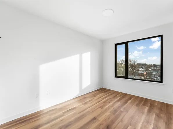 873 Communipaw Avenue image 9 of 19