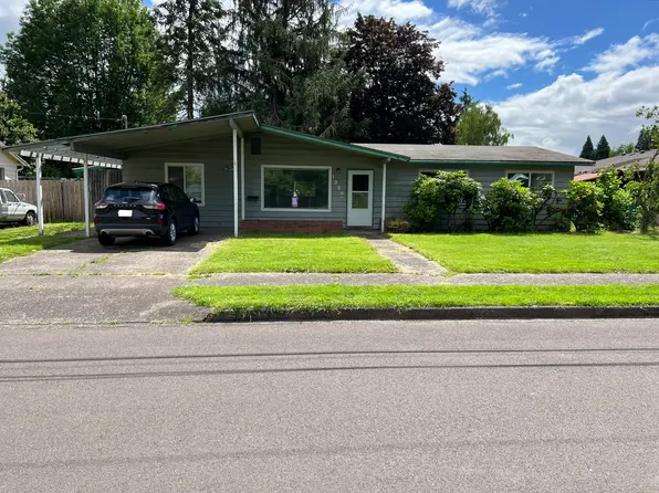 1354 SW Gilorr St, McMinnville, OR 97128