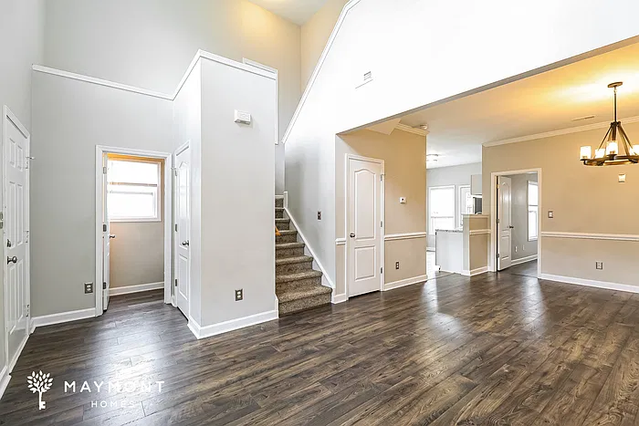 3 bed, 2.5 bath, 1446 sqft, $1,945 — Photo 2