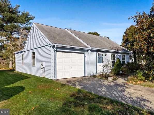 103 Dorchester Dr, Southampton, NJ 08088