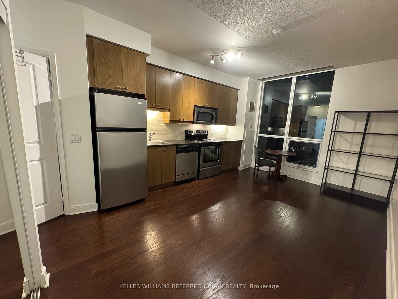 Studio, $1,900 — Photo 2