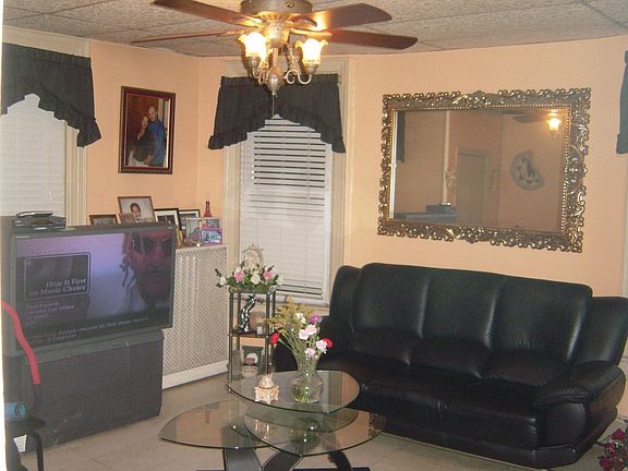 3rd image of 1795 Guion Pl