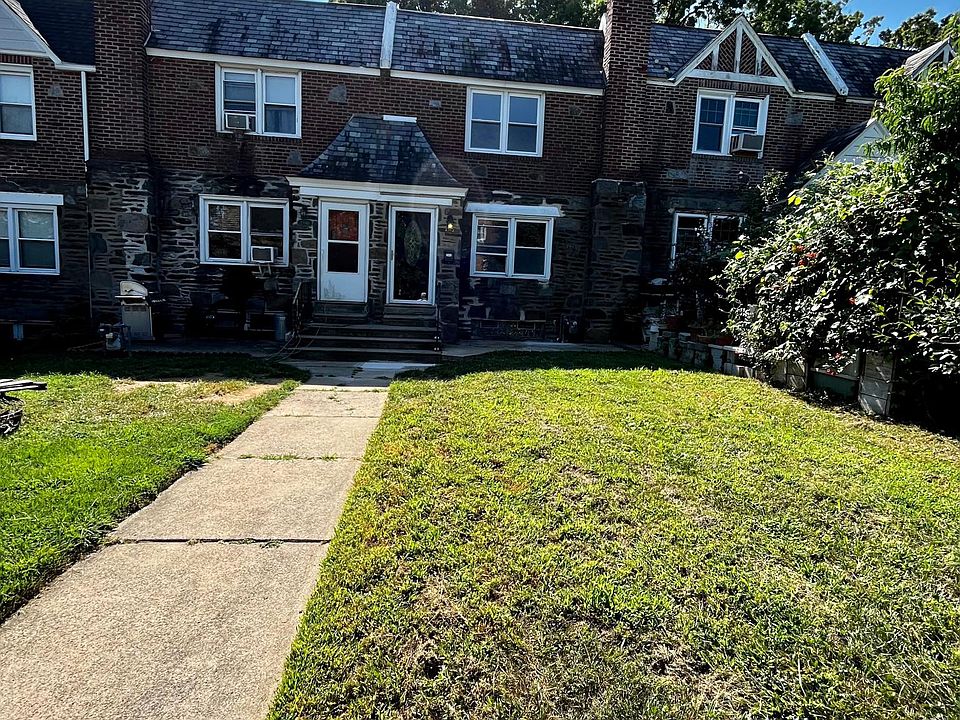 Front of 2342 Highland Ave (right door)