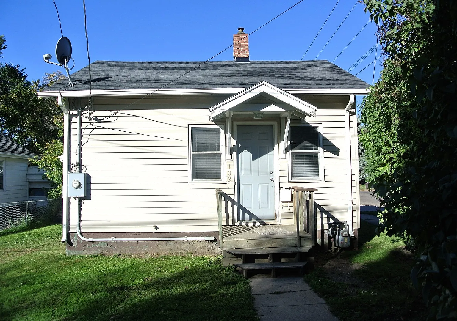 House- NW — Photo 1