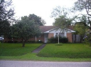401 Candler Dr, Houston, TX 77037