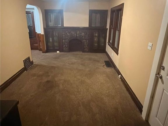 3rd image of 1375 Marcy St