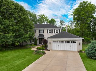 7660 Aldersyde Dr, Middleburg Heights, OH