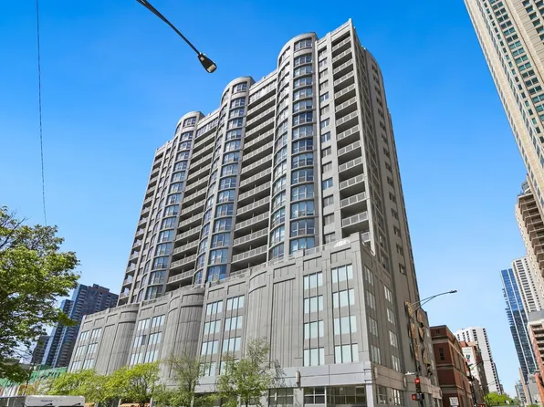 600 N Dearborn St APT 1102, Chicago, IL 60654