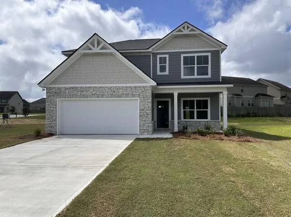 345 Black Oak Dr, Smiths Station, AL 36877