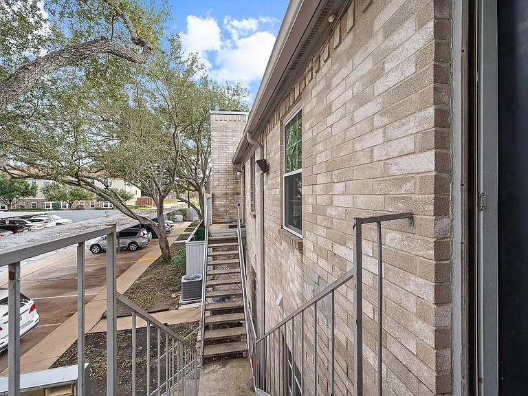 10733 Braes Bend Dr #10733 — Photo 5