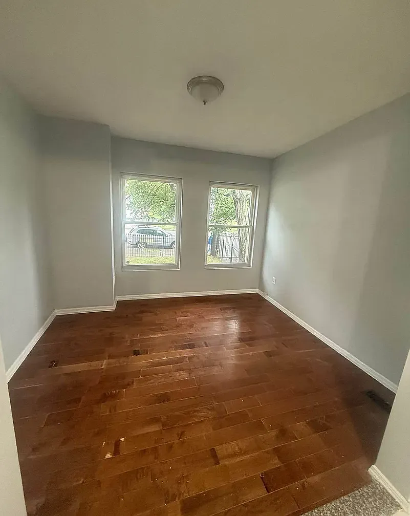 2 bed, 800 sqft, $1,774 — Photo 3
