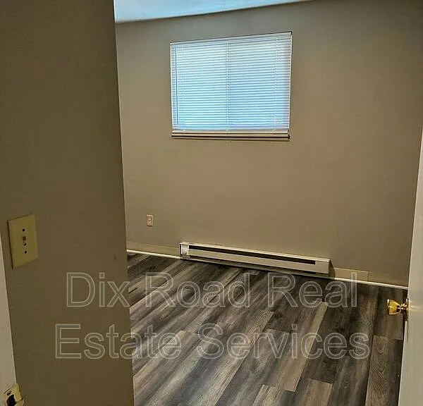 735 Trumbull St #5 — Photo 9