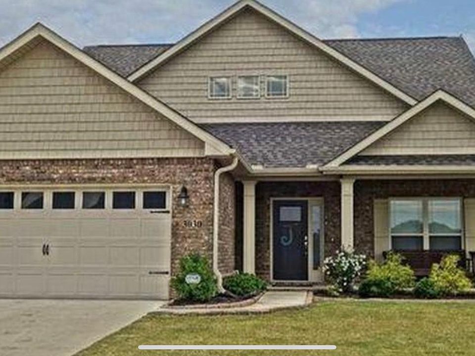 1st image of 3030 Greenway Cir SE