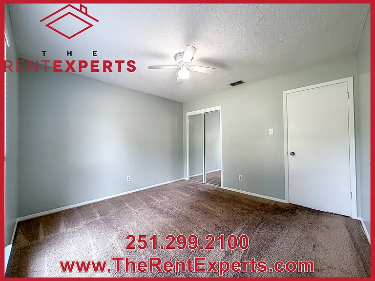 9570 Royal Woods Dr N — Photo 12
