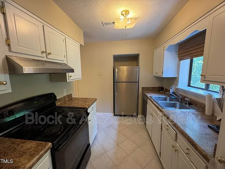 5112 Flint Ridge Pl — Photo 3