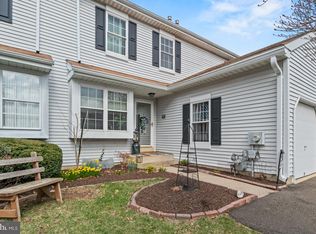 802 Putter Ct, Warrington, PA 18976