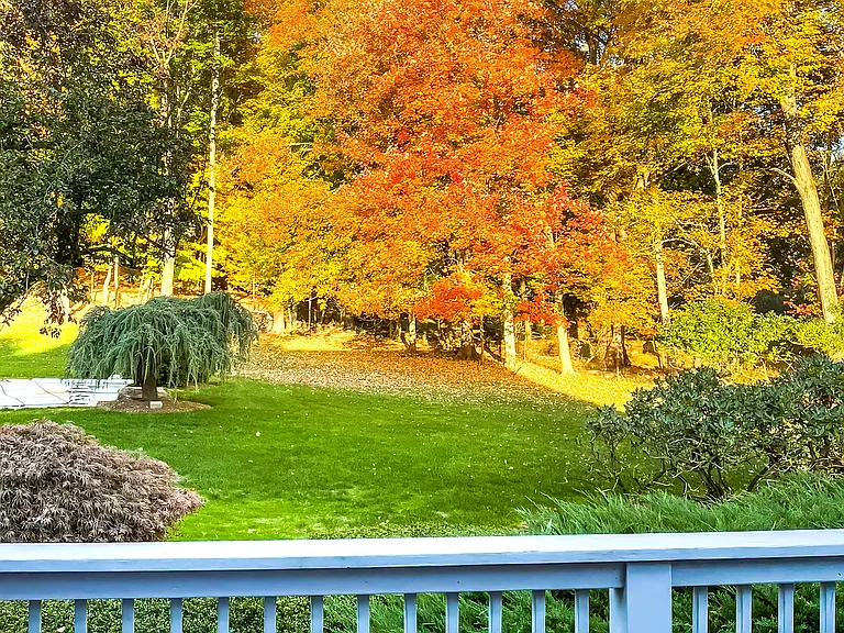 1 Brightfield Ln — Photo 7