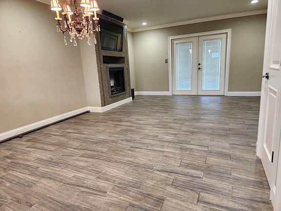 5th image of 1085 Holly Dr Unit 2