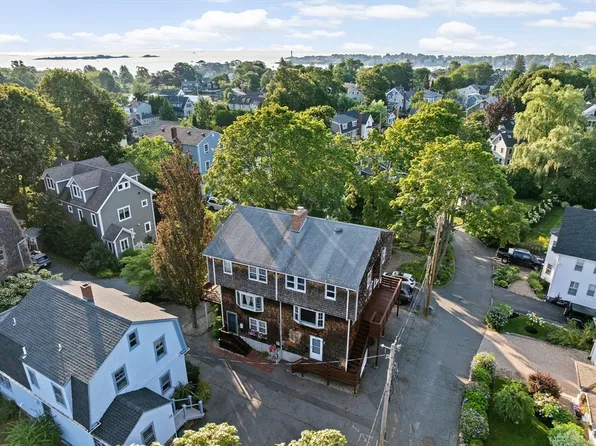 9 Foss Ter #9, Marblehead, MA 01945