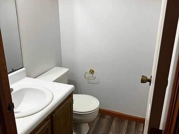 5th image of 1604 S Pinestone Ct