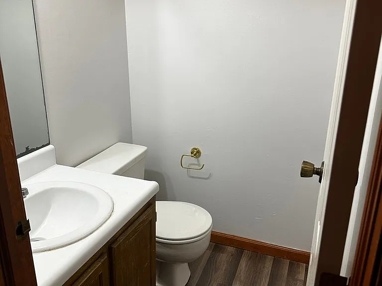 1604 S Pinestone Ct — Photo 5