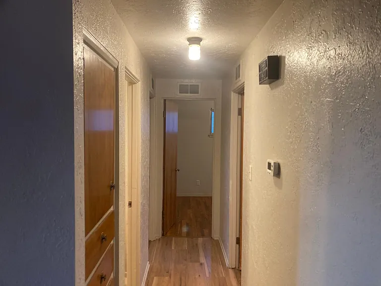 640 Alturas Dr N — Photo 2