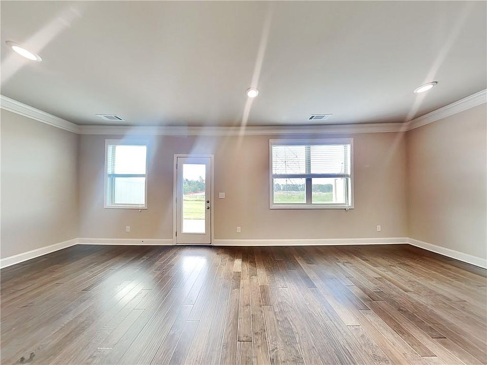 2nd image of 2427 Pearl Ridge Trce