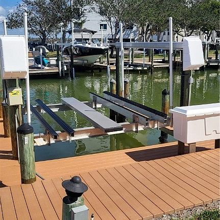 3rd image of Hibiscus Boat Dock 86 Bay Beach Ln