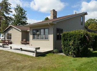 1075 S Bay Dr, Tawas City, MI 48763