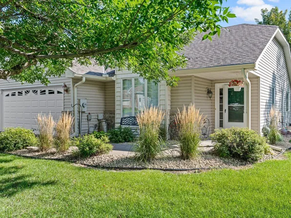 22383 Evergreen Cir, Forest Lake, MN 55025