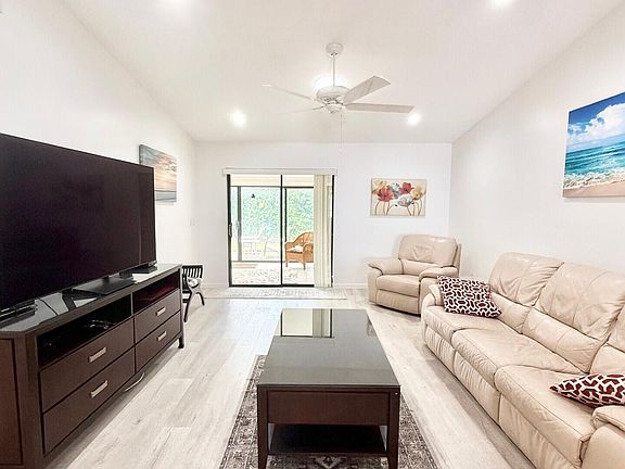 4th image of 2641 W Gately Drive #2302