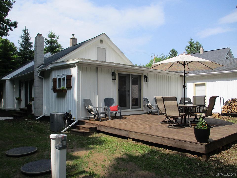 431 Lincoln Ave, Ontonagon, MI 49953 Zillow