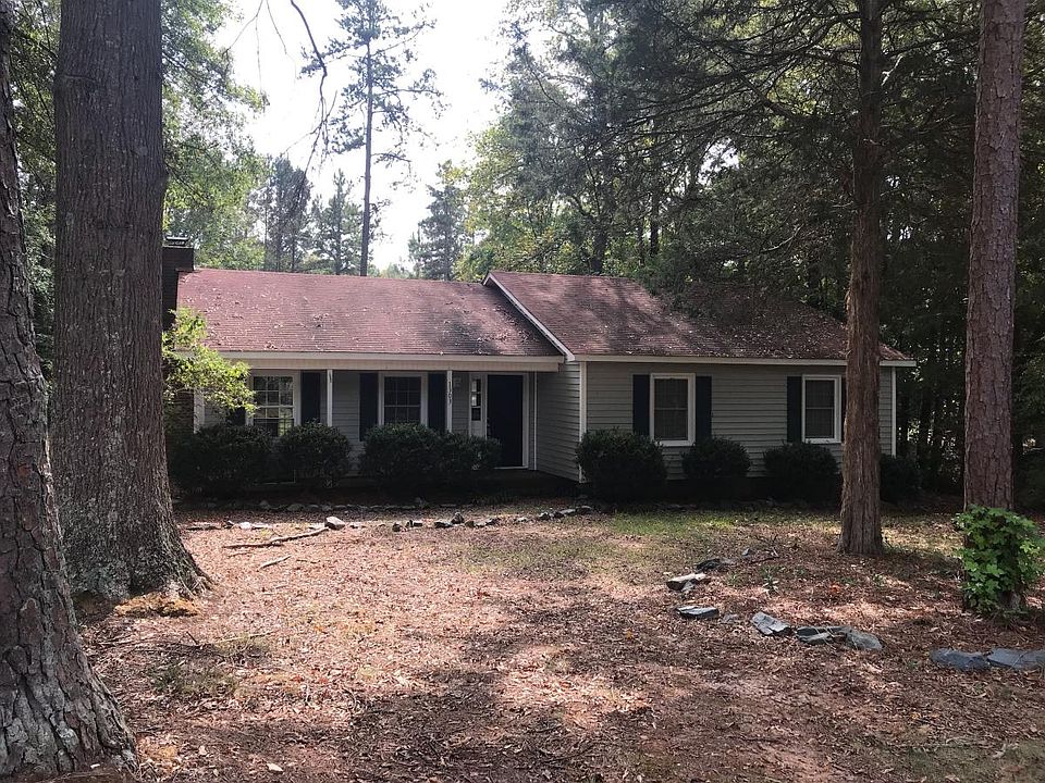 Front view of property