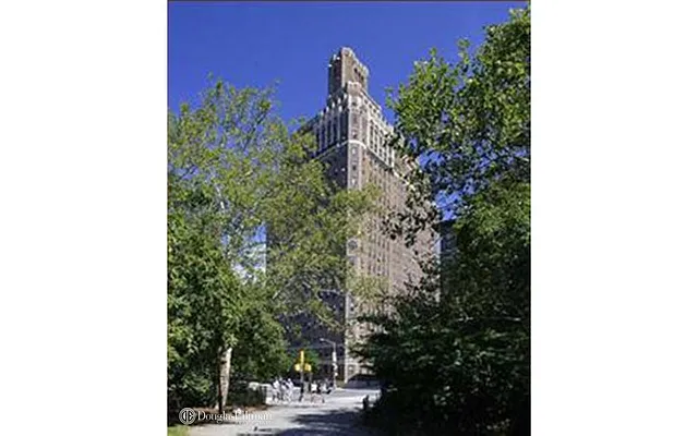 Rented by Douglas Elliman | media 31