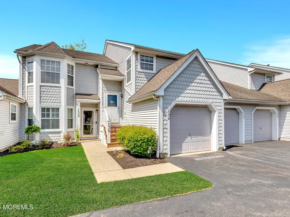 136 Evergreen Court, Freehold, NJ 07728