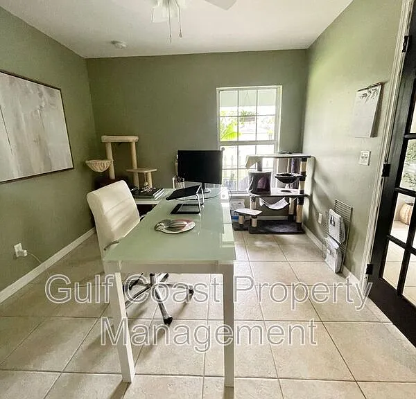417 Broadmoor St — Photo 12