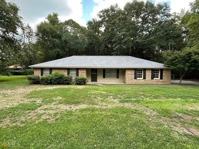 1st image of 206 Foxlake Dr